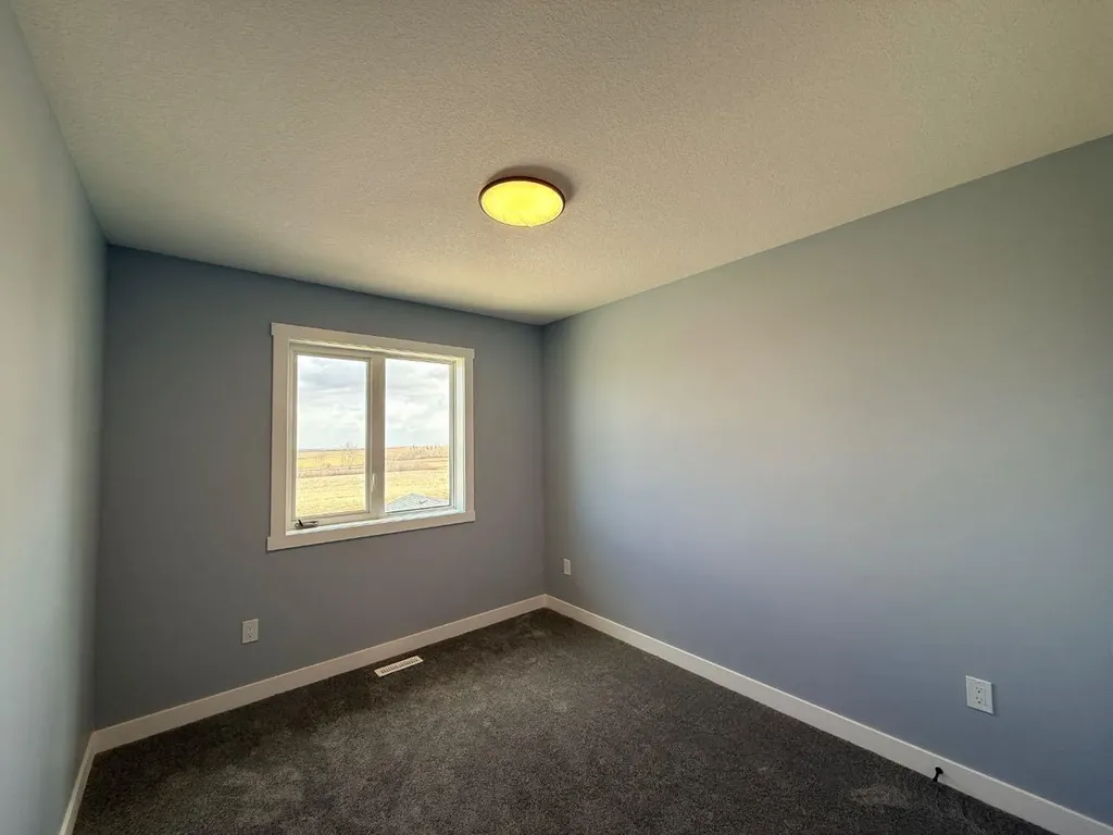 1995 Mccaskill Drive Crossfield AB T0M 0S0