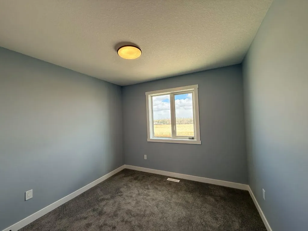 1995 Mccaskill Drive Crossfield AB T0M 0S0