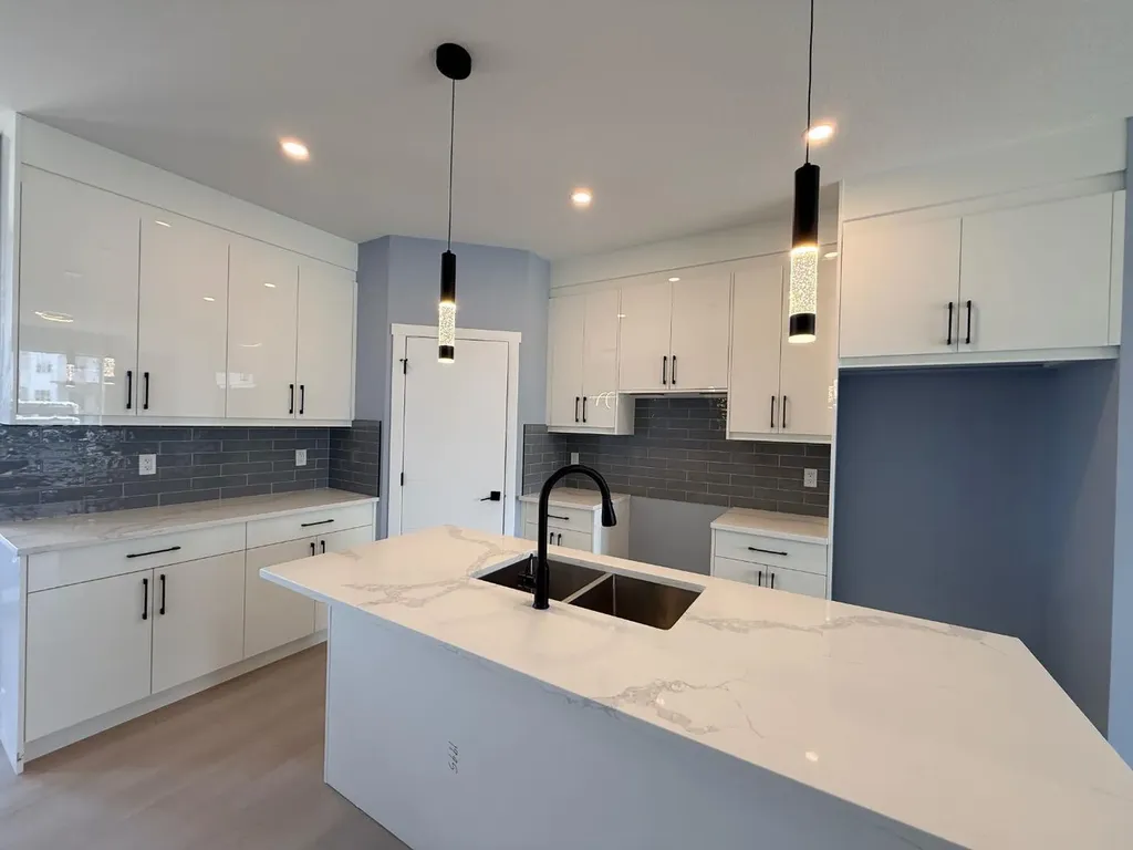 1995 Mccaskill Drive Crossfield AB T0M 0S0