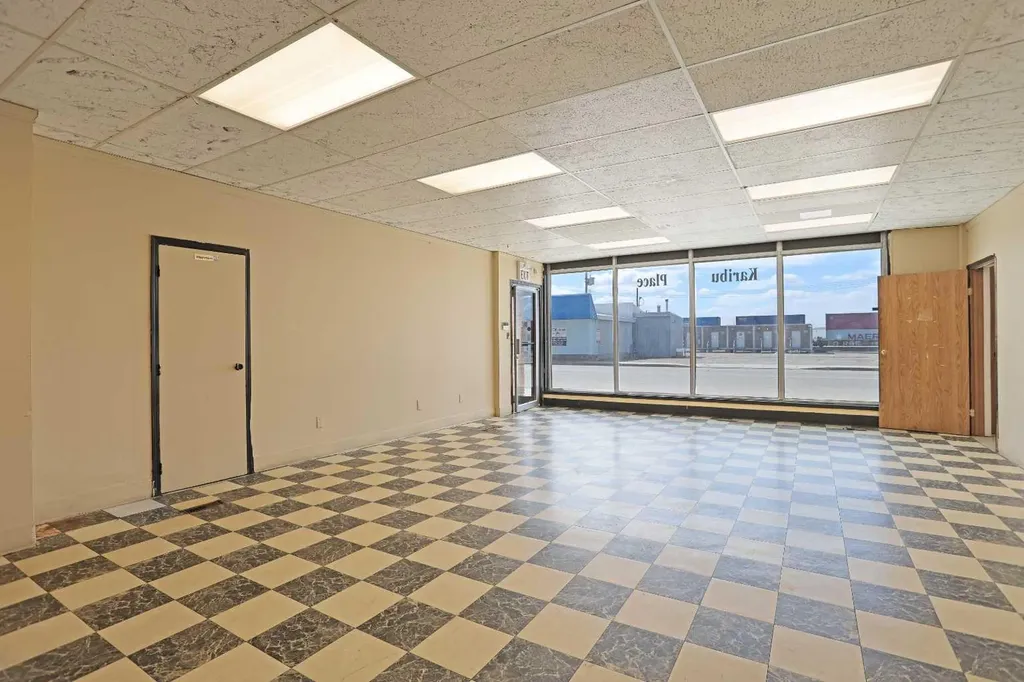 120 1 Avenue E Brooks AB T1R 0S4
