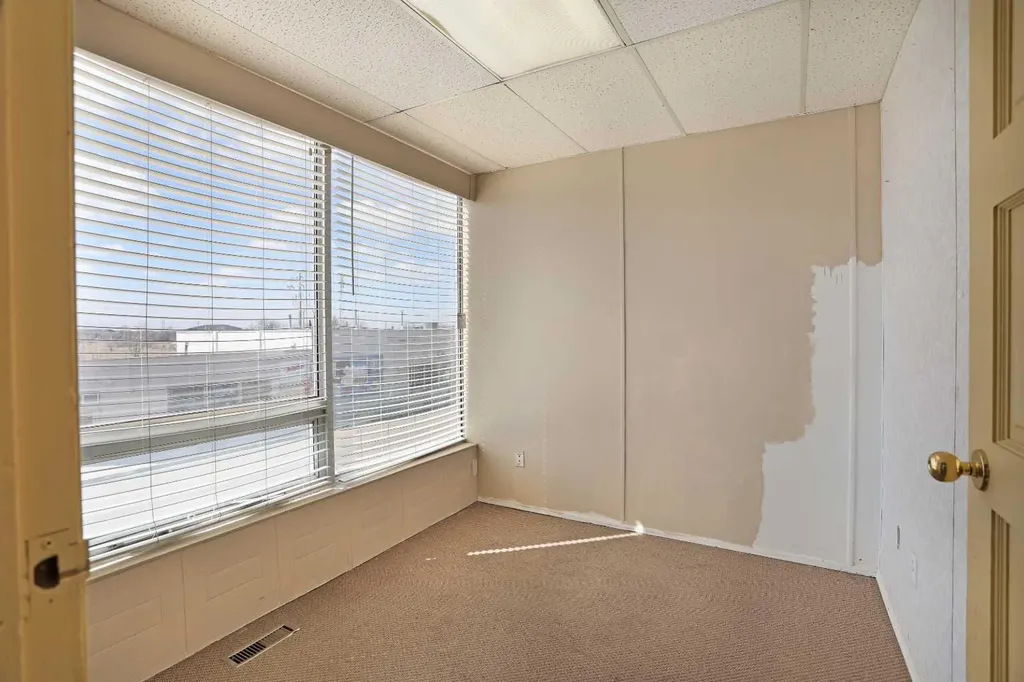 120 1 Avenue E Brooks AB T1R 0S4