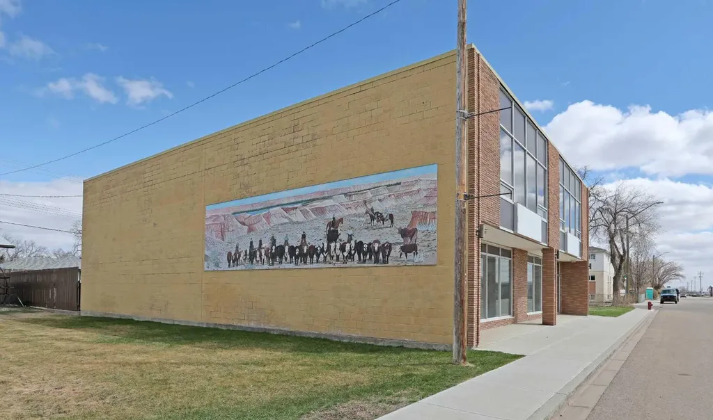120 1 Avenue E Brooks AB T1R 0S4