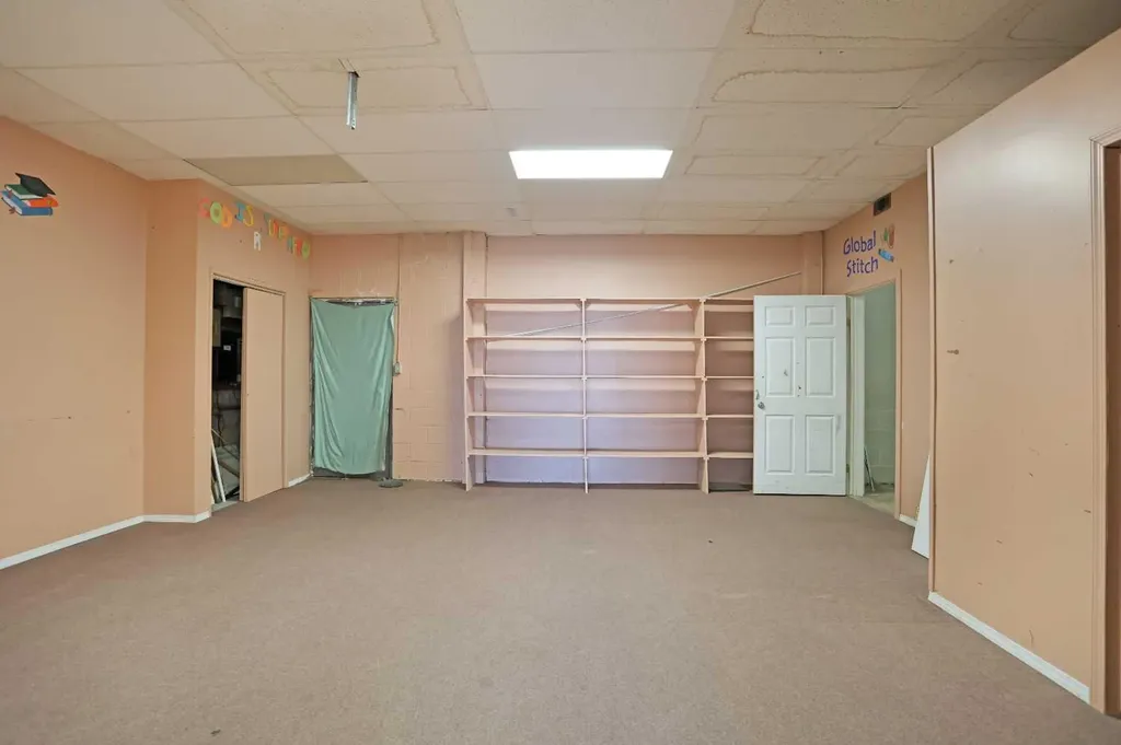 120 1 Avenue E Brooks AB T1R 0S4