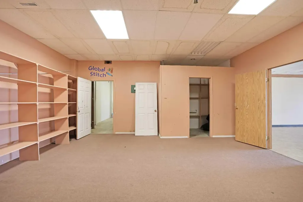 120 1 Avenue E Brooks AB T1R 0S4