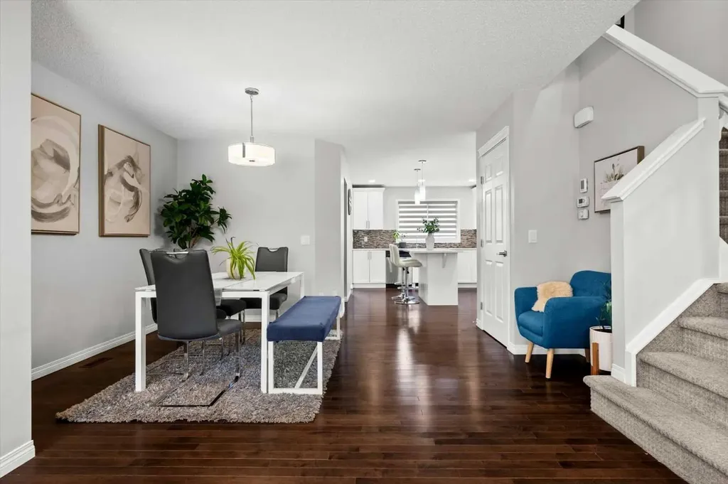 48 Walgrove Green SE Calgary AB T2X 2J1