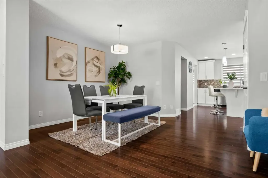 48 Walgrove Green SE Calgary AB T2X 2J1