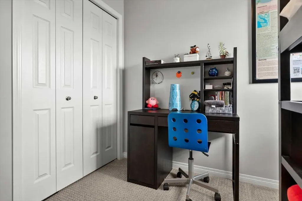 48 Walgrove Green SE Calgary AB T2X 2J1