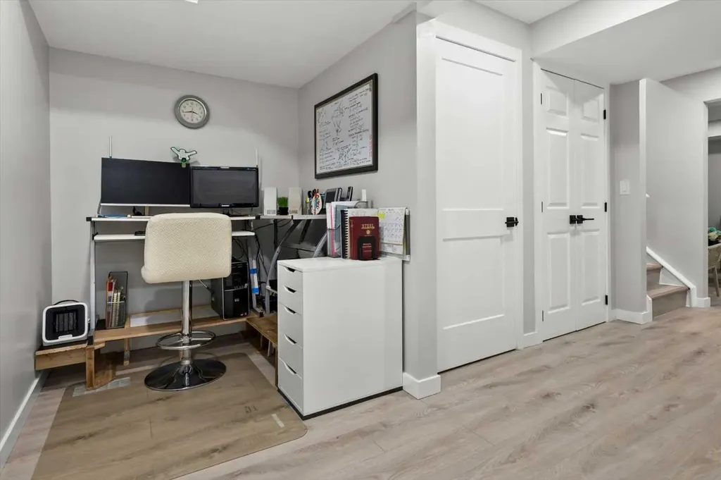 48 Walgrove Green SE Calgary AB T2X 2J1