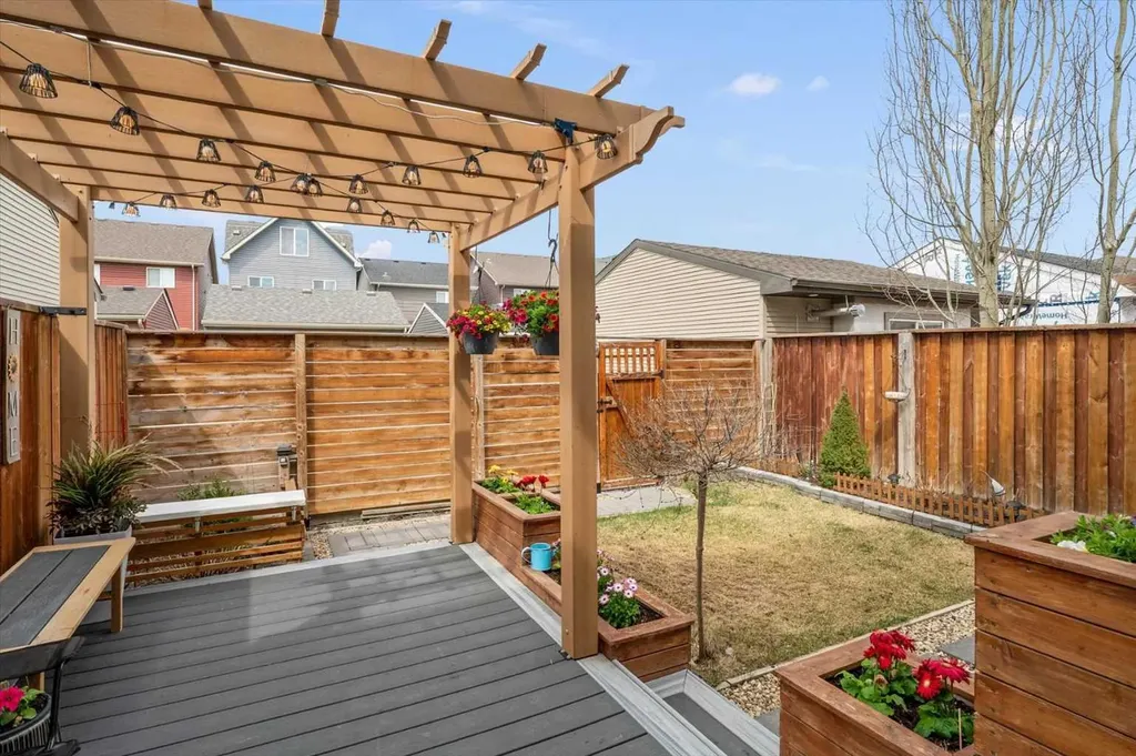 48 Walgrove Green SE Calgary AB T2X 2J1
