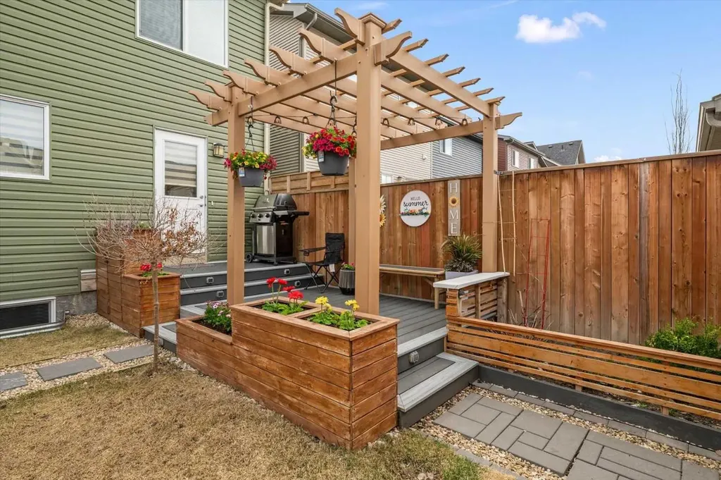 48 Walgrove Green SE Calgary AB T2X 2J1