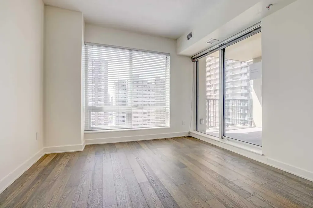 930 6 Avenue SW Calgary AB T2P 1J3