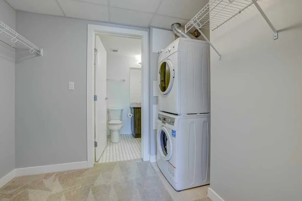 930 6 Avenue SW Calgary AB T2P 1J3
