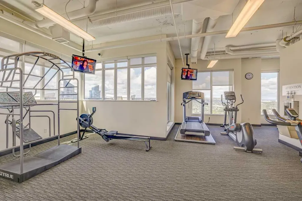 930 6 Avenue SW Calgary AB T2P 1J3