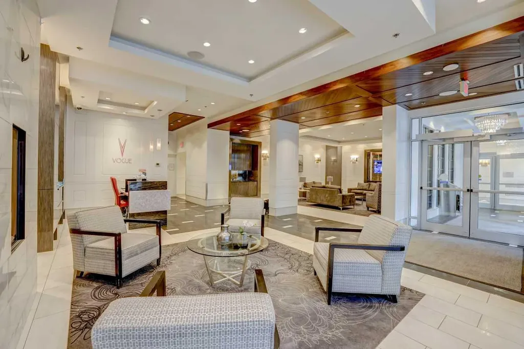 930 6 Avenue SW Calgary AB T2P 1J3