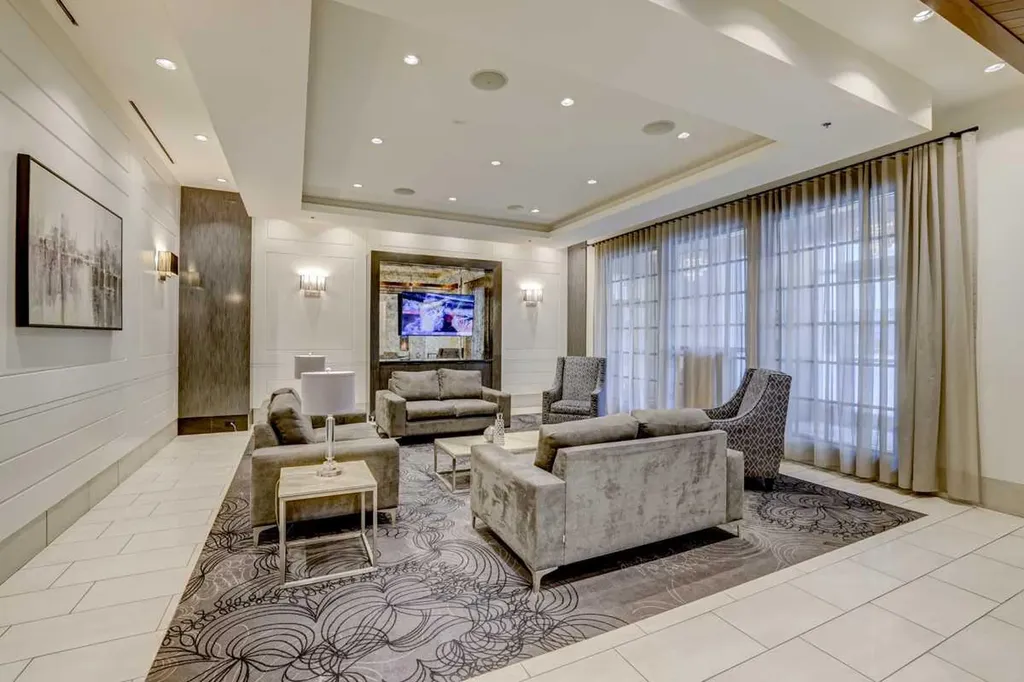 930 6 Avenue SW Calgary AB T2P 1J3