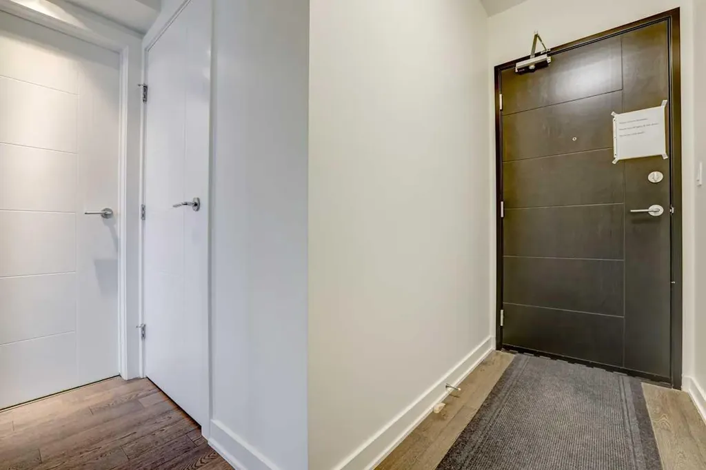 930 6 Avenue SW Calgary AB T2P 1J3
