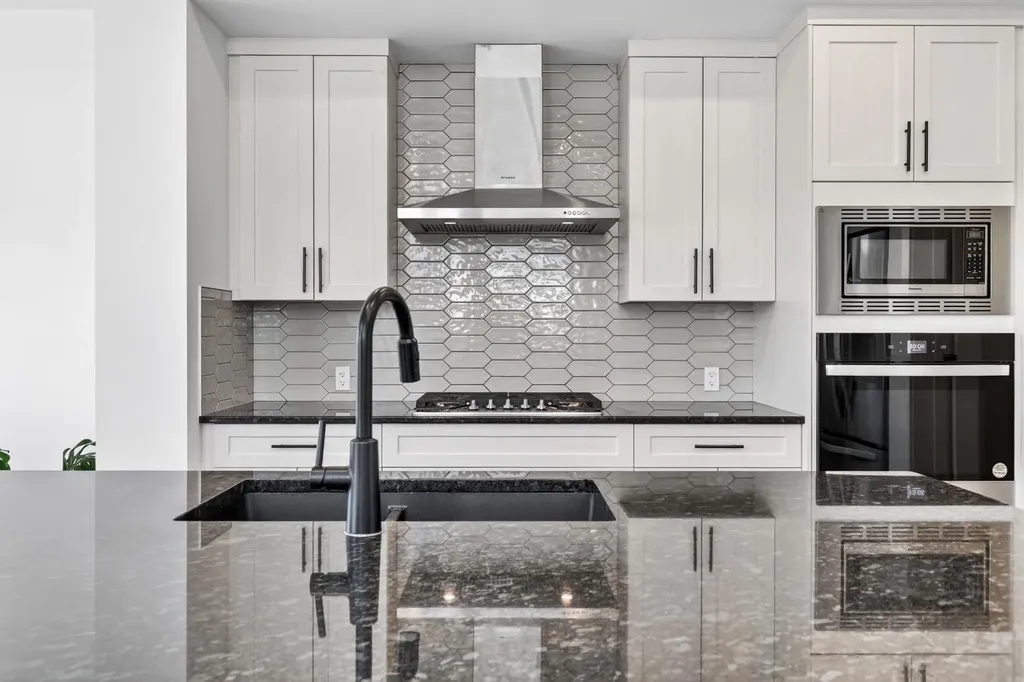 208 Dawson Circle Chestermere AB T1X 2R2