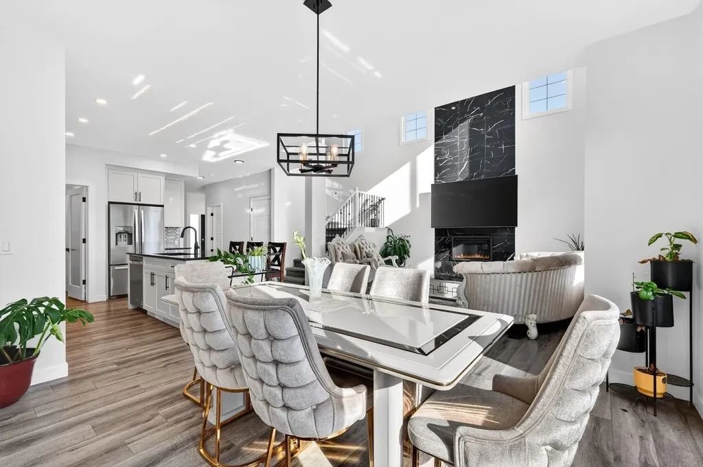 208 Dawson Circle Chestermere AB T1X 2R2