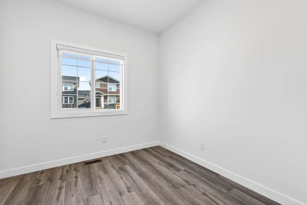208 Dawson Circle Chestermere AB T1X 2R2