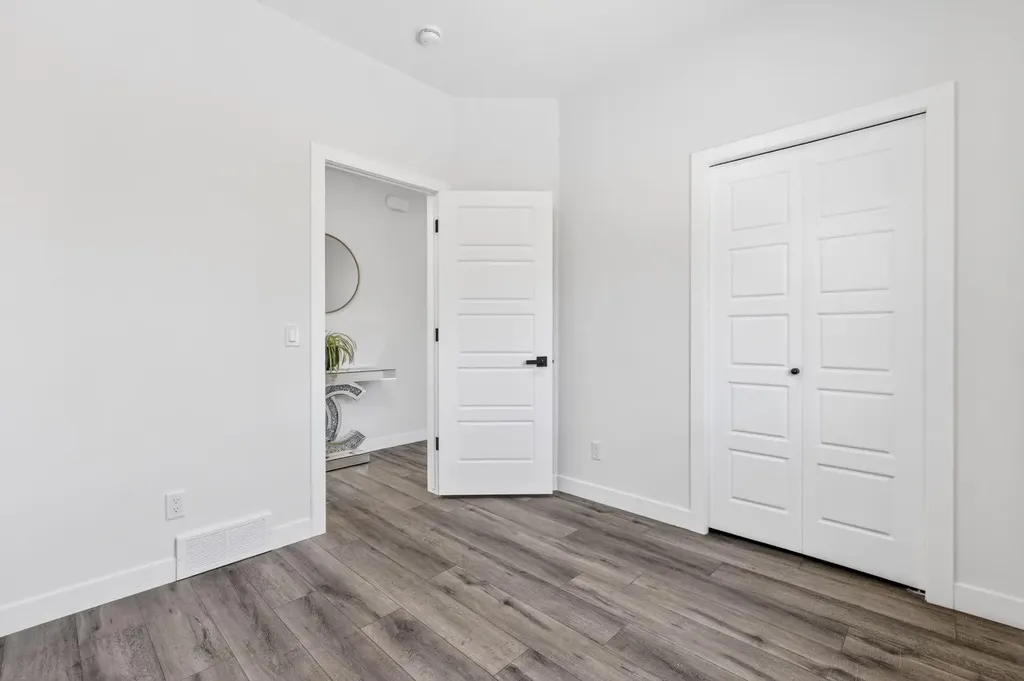 208 Dawson Circle Chestermere AB T1X 2R2