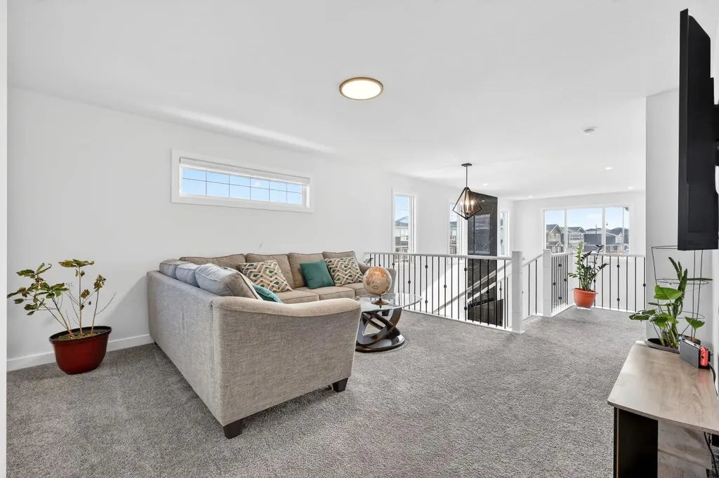 208 Dawson Circle Chestermere AB T1X 2R2