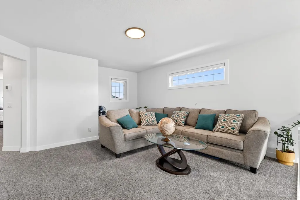 208 Dawson Circle Chestermere AB T1X 2R2