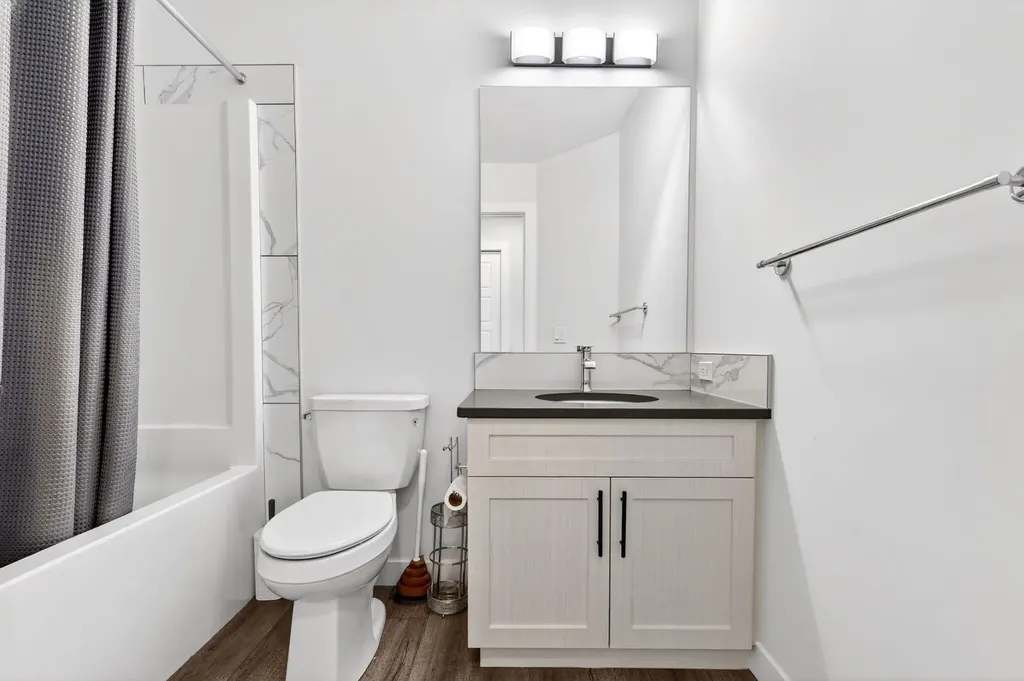 208 Dawson Circle Chestermere AB T1X 2R2