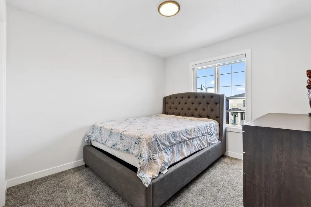 208 Dawson Circle Chestermere AB T1X 2R2
