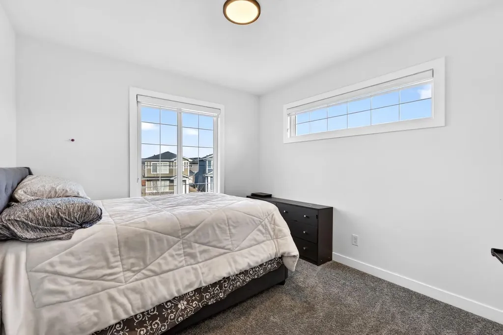 208 Dawson Circle Chestermere AB T1X 2R2