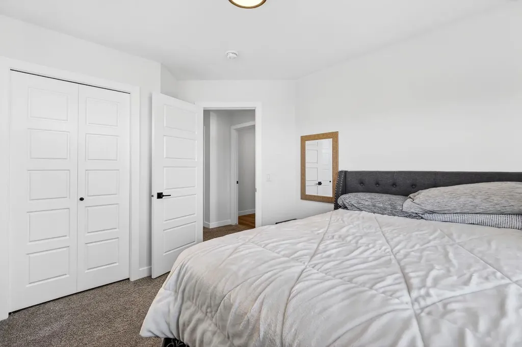 208 Dawson Circle Chestermere AB T1X 2R2