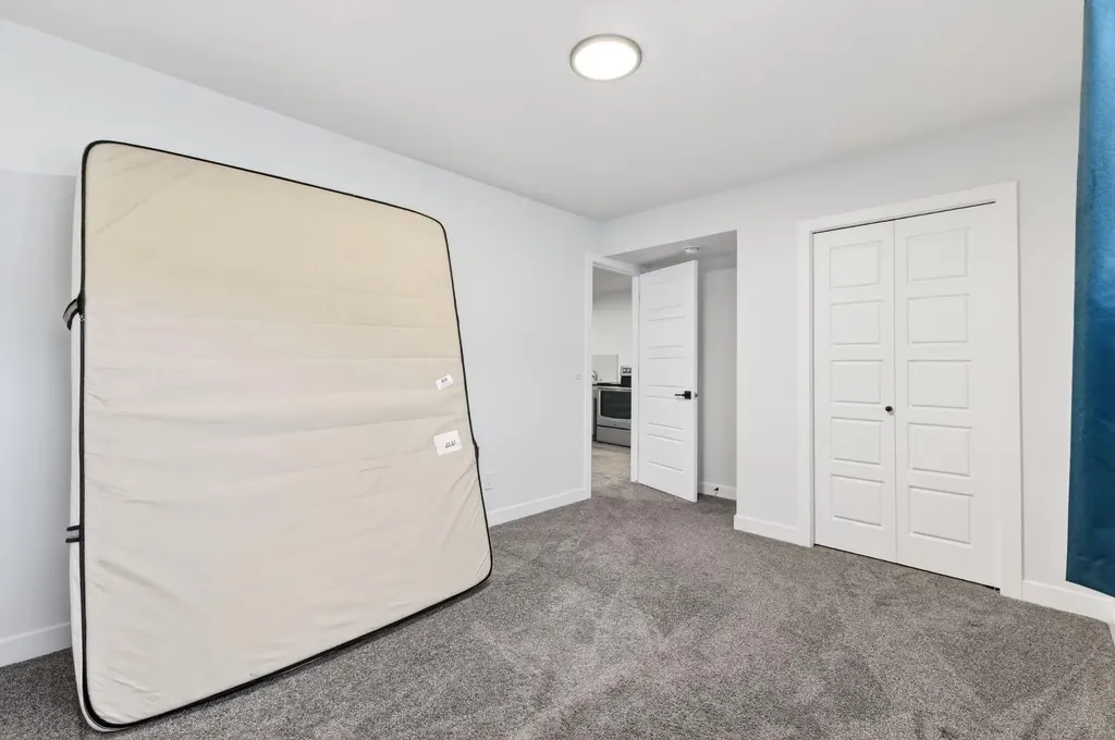 208 Dawson Circle Chestermere AB T1X 2R2