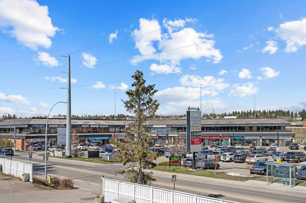 803 Varsity Estates Drive NW Calgary AB T3B 4W5