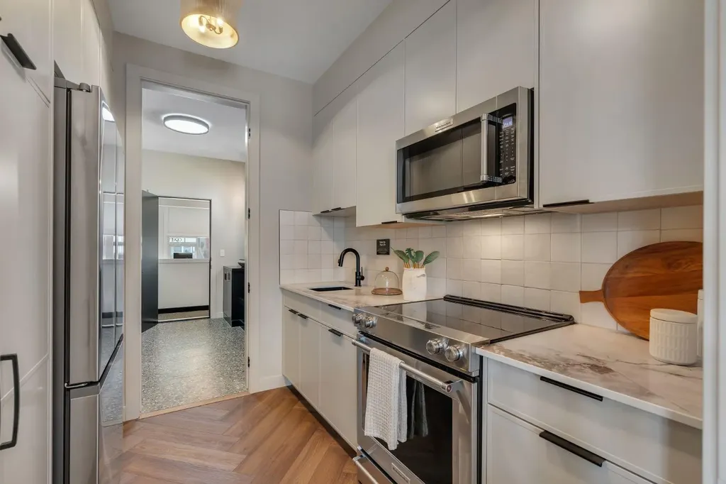147 Siltstone Place Balzac AB T4B5T6