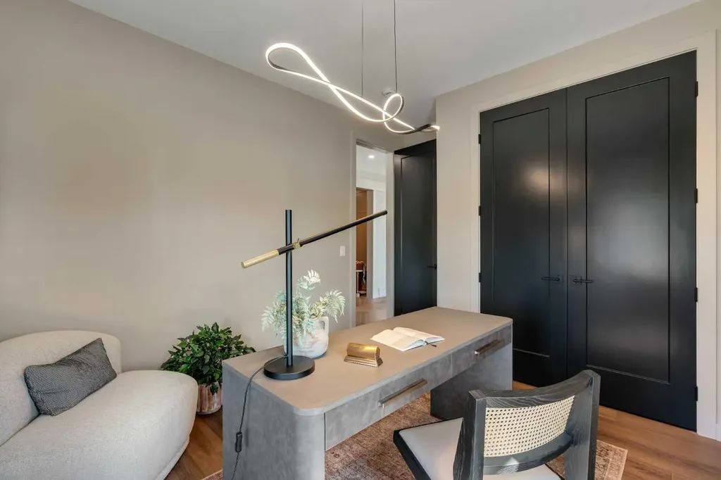 147 Siltstone Place Balzac AB T4B5T6