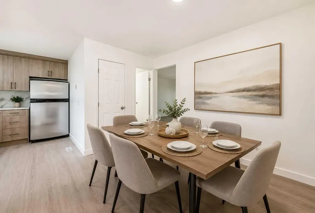 4327 38 Street NE Calgary AB T1Y 5E6