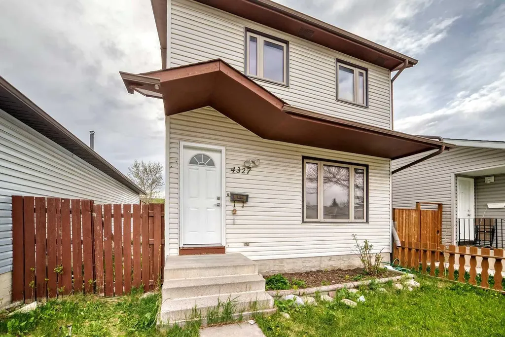 4327 38 Street NE Calgary AB T1Y 5E6