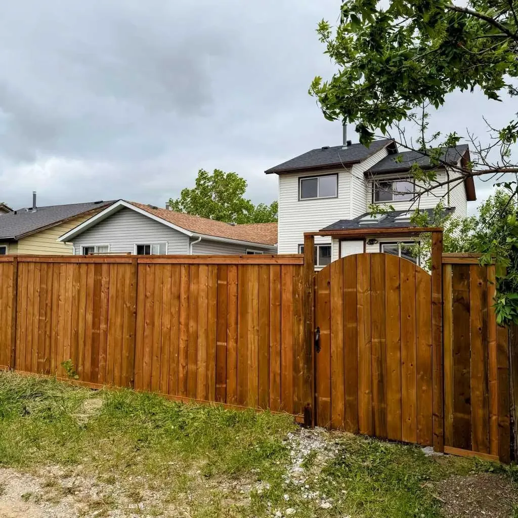 4327 38 Street NE Calgary AB T1Y 5E6