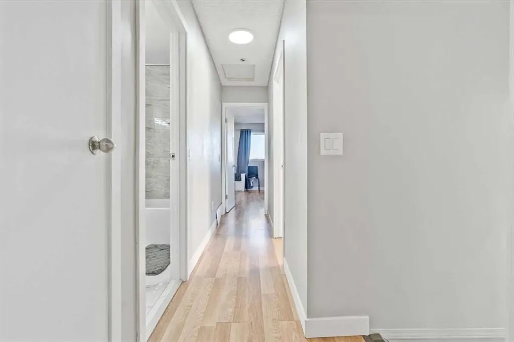 218 Falmere Way NE Calgary AB T3J 2X9