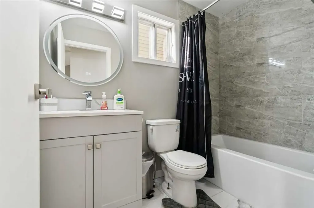 218 Falmere Way NE Calgary AB T3J 2X9
