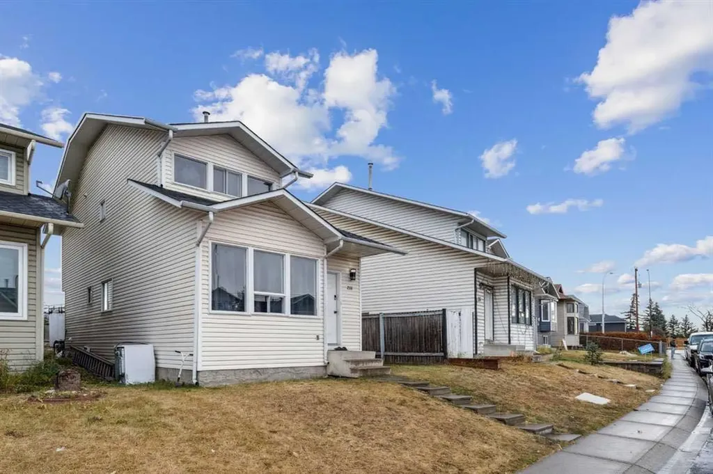 218 Falmere Way NE Calgary AB T3J 2X9