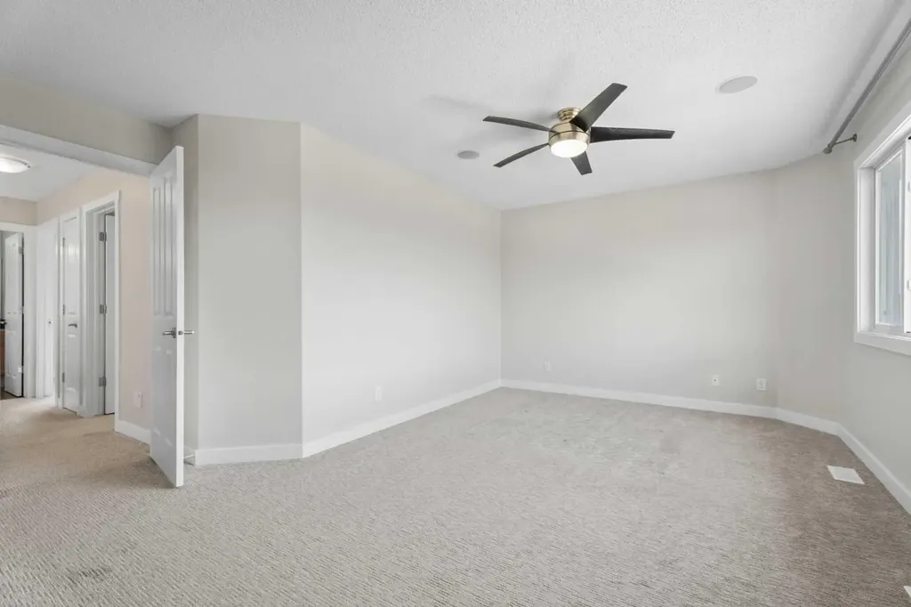 108 Drake Landing Court Okotoks AB T1S2M3