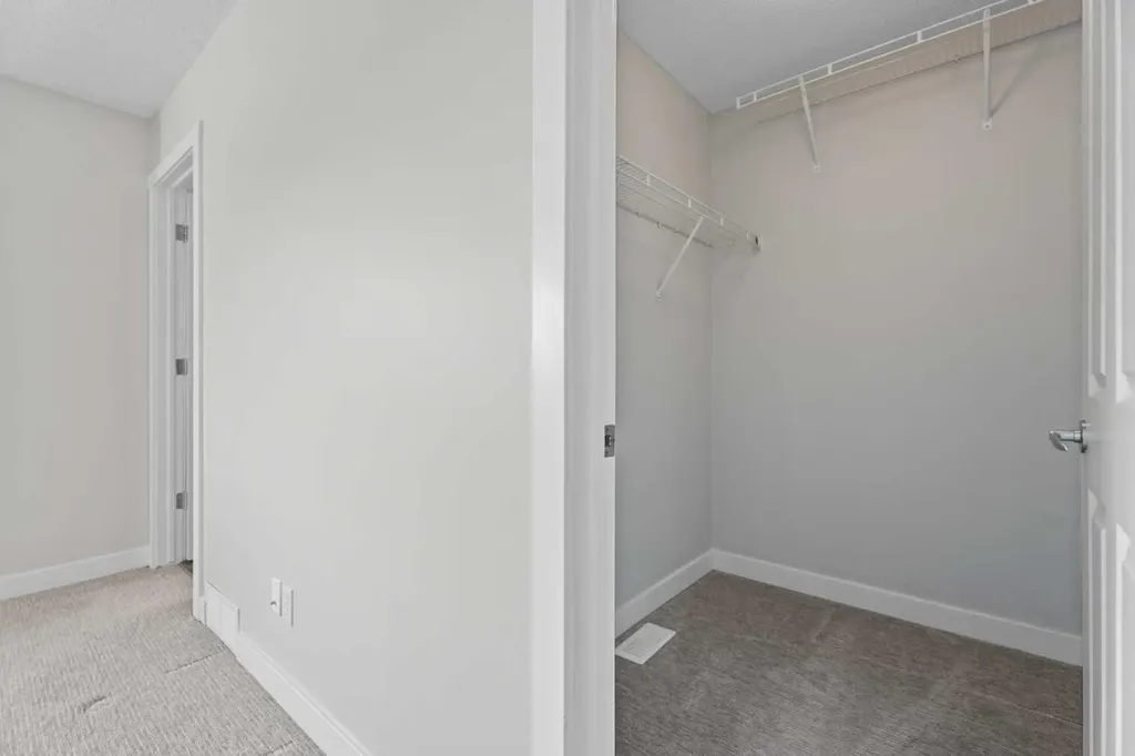 108 Drake Landing Court Okotoks AB T1S2M3