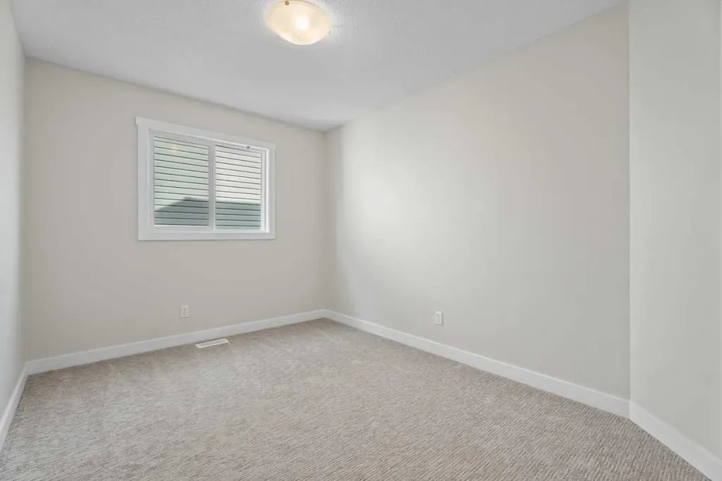 108 Drake Landing Court Okotoks AB T1S2M3