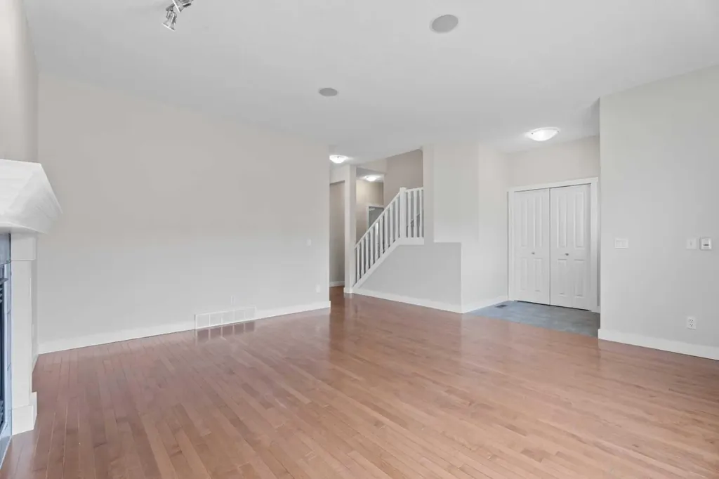 108 Drake Landing Court Okotoks AB T1S2M3