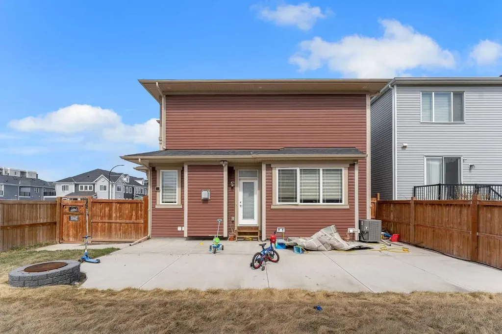112 Cityside Terrace NE Calgary AB T3N 1H8