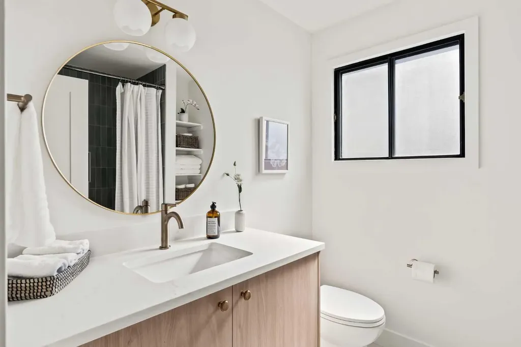 11 Coach Manor Rise SW Calgary AB T3H 1C5