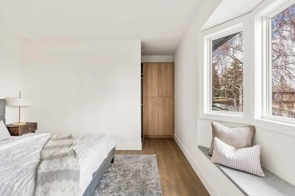 11 Coach Manor Rise SW Calgary AB T3H 1C5