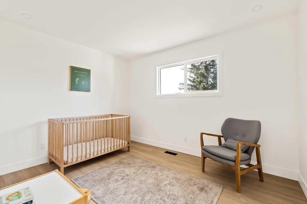 11 Coach Manor Rise SW Calgary AB T3H 1C5