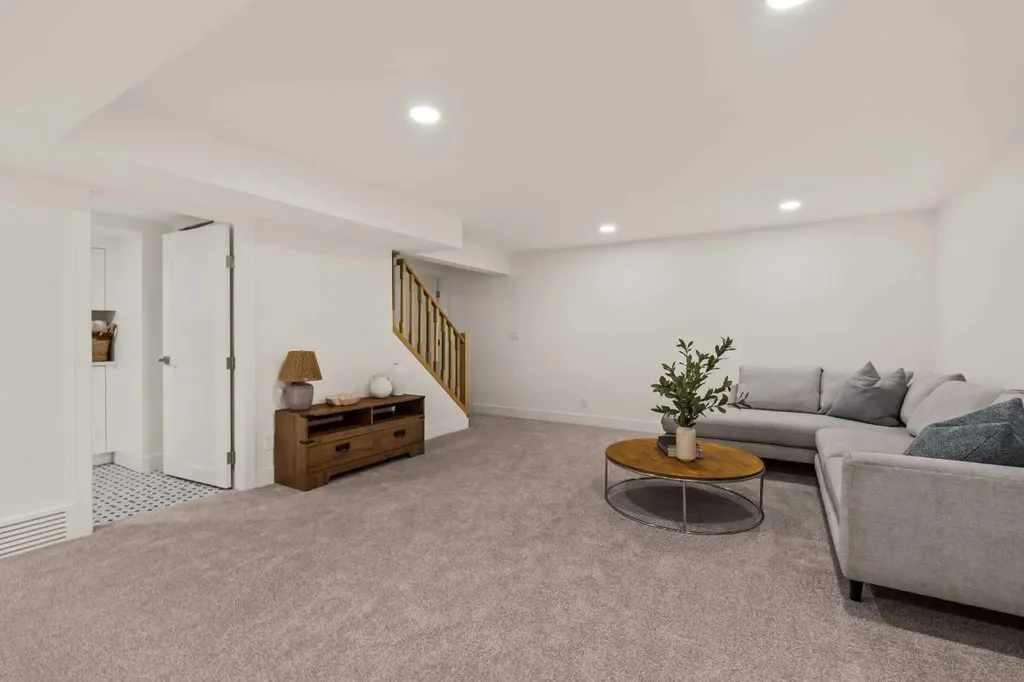 11 Coach Manor Rise SW Calgary AB T3H 1C5