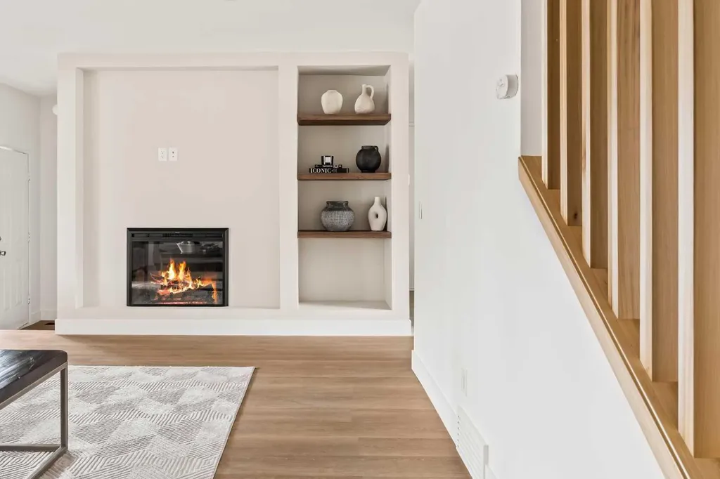 11 Coach Manor Rise SW Calgary AB T3H 1C5